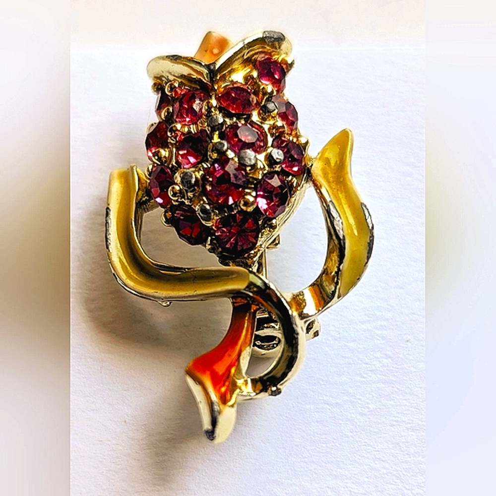 Vintage Elegant Gold and Pink Crystal Brooch